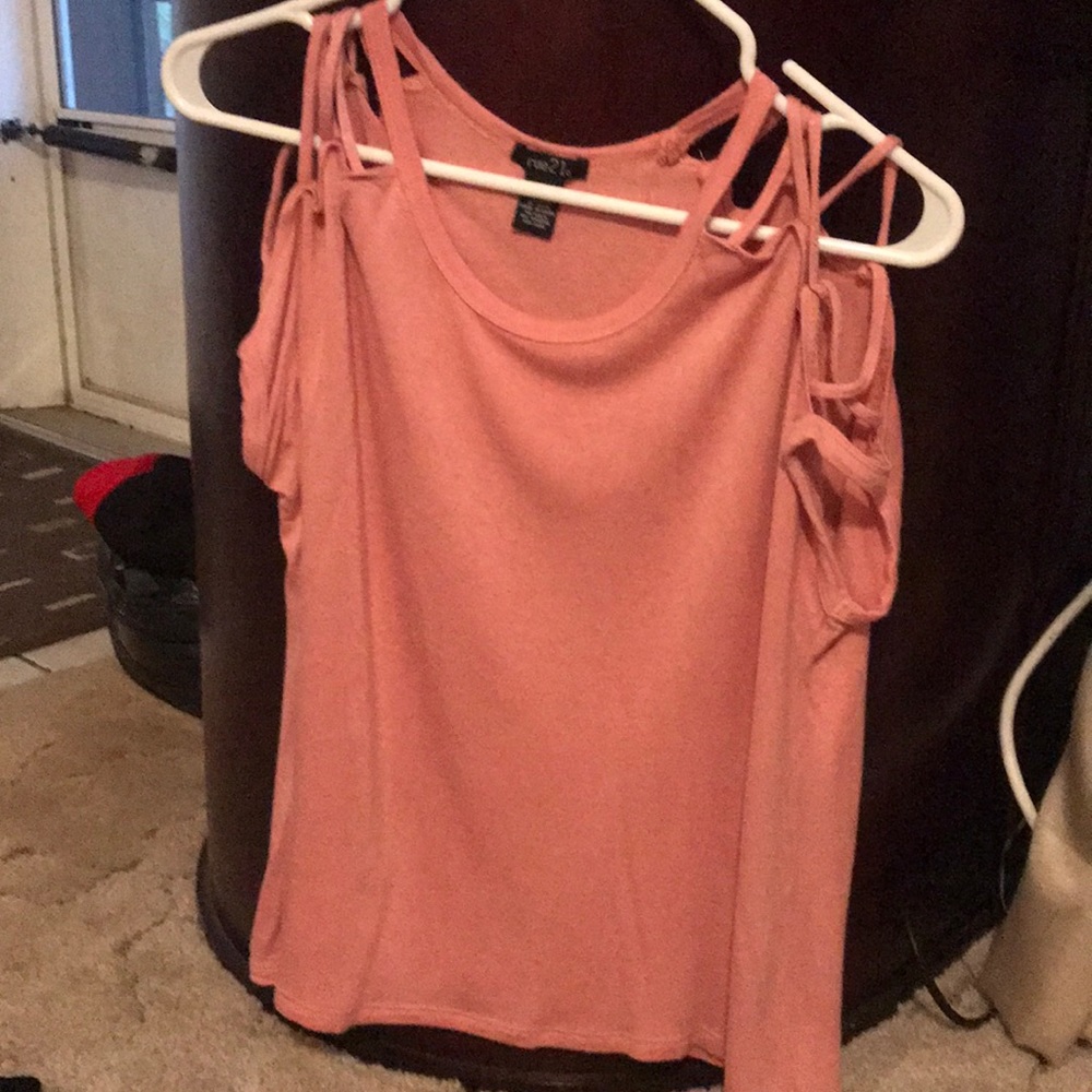 Rue 21 shirt